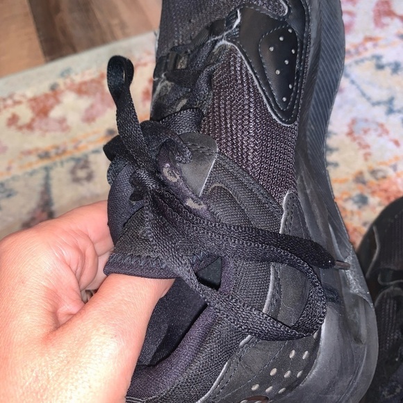 JORDAN AIR CADENCE 'TRIPLE BLACK Boys Lace Up Sneakers Size 4.5 - Picture 8 of 8